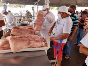 Imagem da notícia - PRIMEIRA EDIÇÃO DA FEIRA DO PESCADO INDÍGENA COMERCIALIZA 20 TONELADAS DE PIRARUCU EM MANAUS