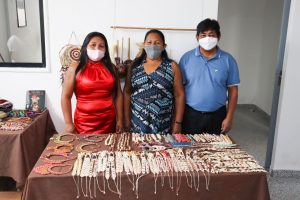 Imagem da notícia - Governo do Amazonas por meio da FEI homenageia artesãos indígenas neste ‘Dia do Trabalhador’