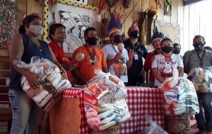 Imagem da notícia - Ajuda humanitária: FEI distribui mais de 800 cestas básicas no interior do Amazonas
