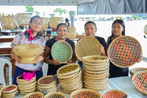 Imagem da notícia - Ecoturismo: Feira do artesanato indígena impulsiona trabalho de artesãos para o fluxo turístico nos municípios