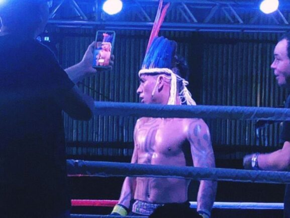 Indígena Kokama enfrenta oponente russo em luta internacional de MMA