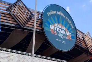 Imagem da notícia - Festival de Parintins 2025: Feira de artesanato indígena da Fepiam movimenta mais de R$ 950 mil 