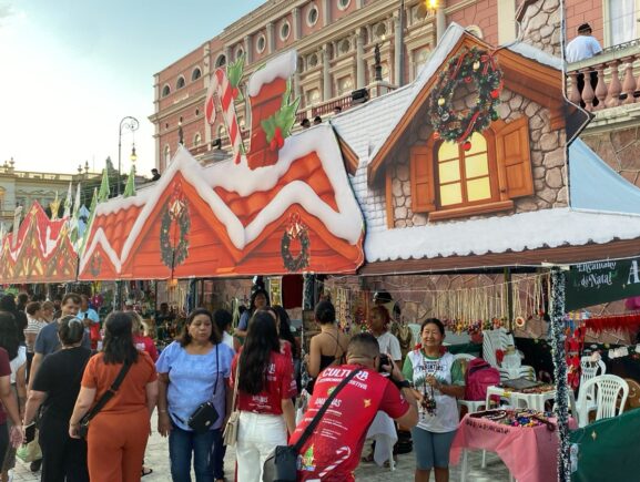 ‘O Mundo Encantado do Natal’ conta com exposição de artesanato indígena